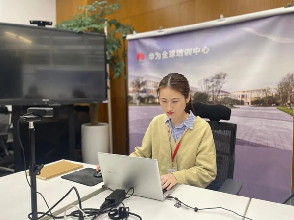 尊龙凯时人生就是搏刘丽辰