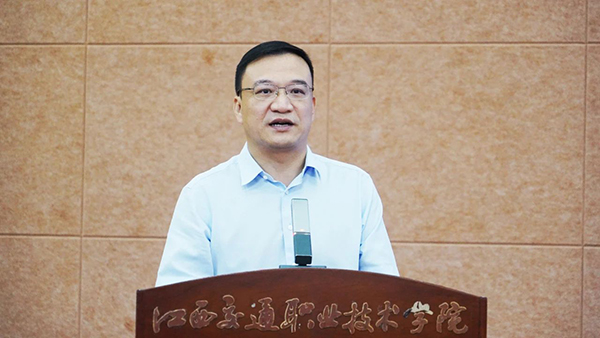 尊龙凯时人生就是搏董事长戴毅