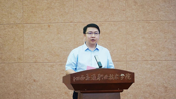 尊龙凯时人生就是搏副总经理刘铭皓